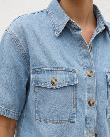 Light Wash denim shirt, button and pocket close-up – Moriel Heritage
