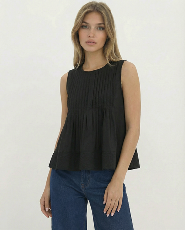 The Elio Pleat Vest