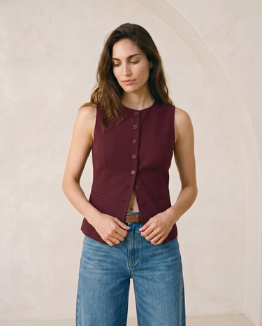 White polyester vest, view 4 – Moriel Heritage