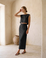 Black linen set, view 3 – Moriel Heritage