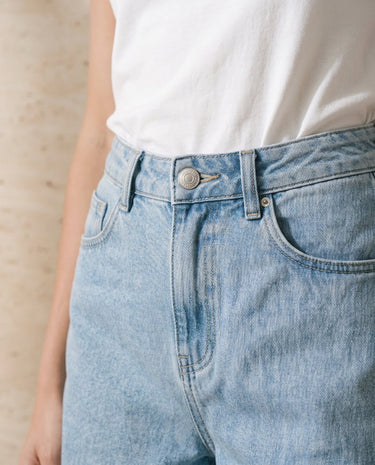 Light Wash wide-fit denim shorts, view 4 – Moriel Heritage
