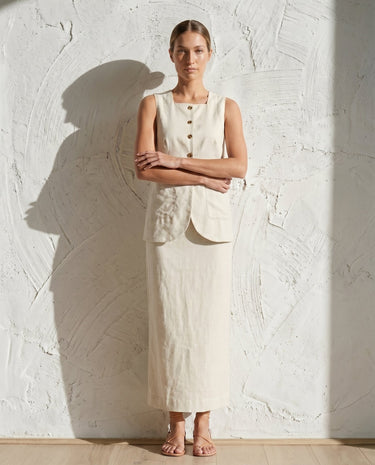 Cream wide-fit set, view 3 – Moriel Heritage