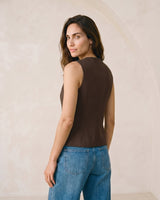 The Alicia vest in brown — side view on model