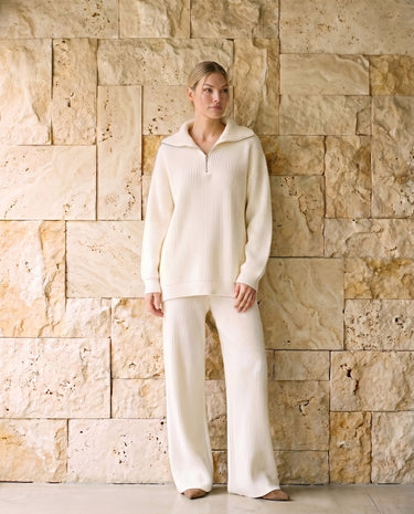 Off White wide-fit set, view 2 – Moriel Heritage